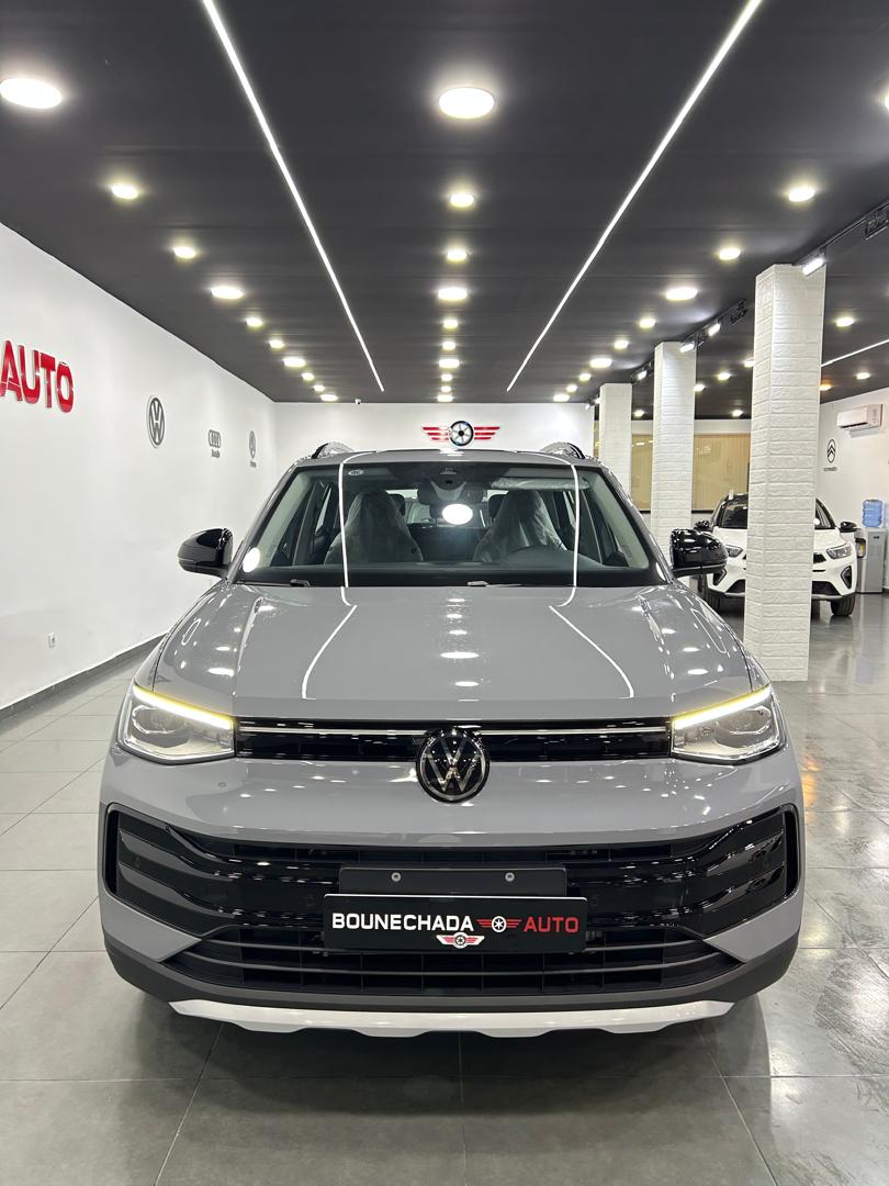 Volkswagen Tharu 300 TSI 2025